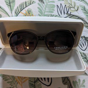Anne Klein NWT Tortoiseshell Sunglasses AK7067 in Mocha